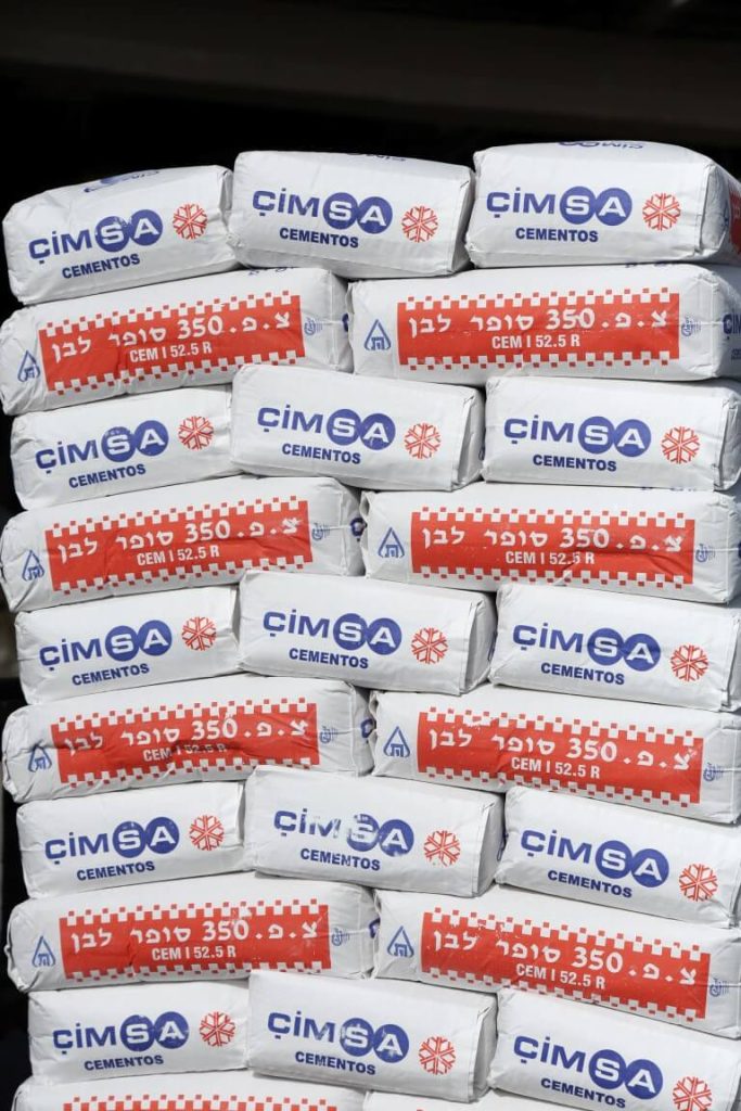 צמנט איכותי ליישומים מתקדמים בשקים מקצועיים לבנייה ויציקות